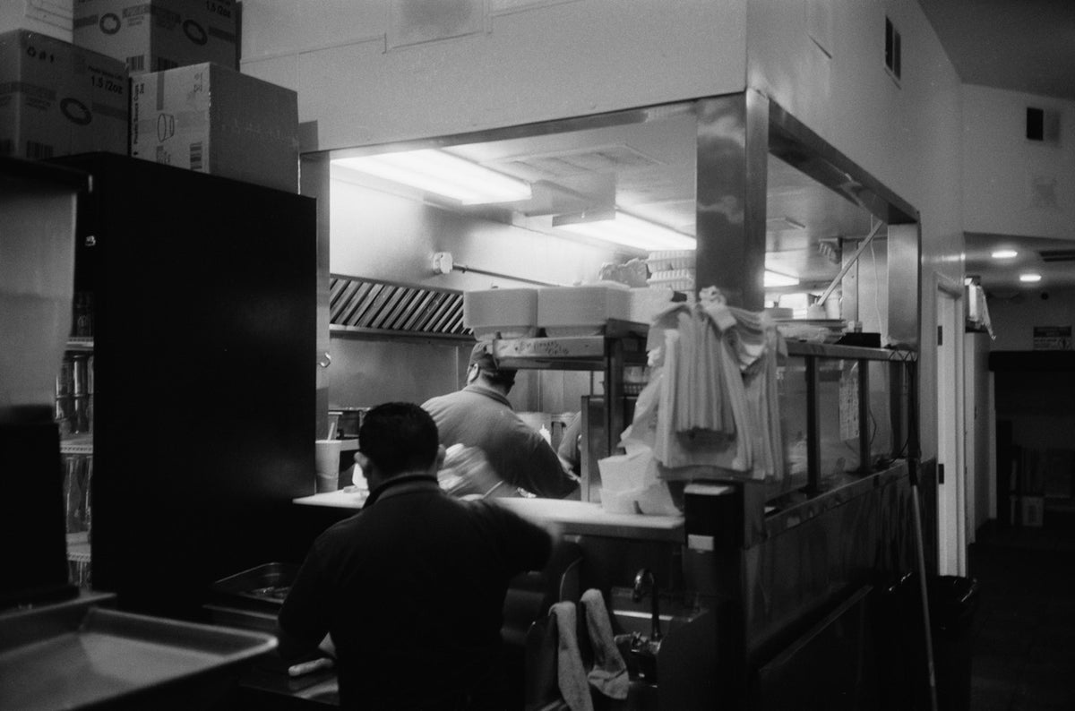 Kentmere PAN 200 Black and White Negative Film (35mm Roll Film, 24 Exposures)